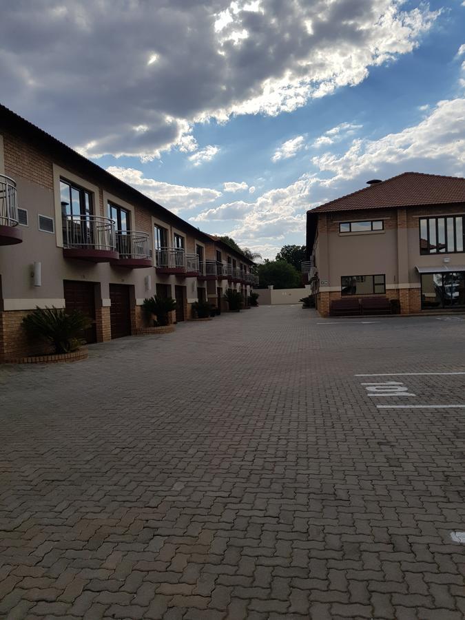 Europrime Hotel Boksburg Εξωτερικό φωτογραφία